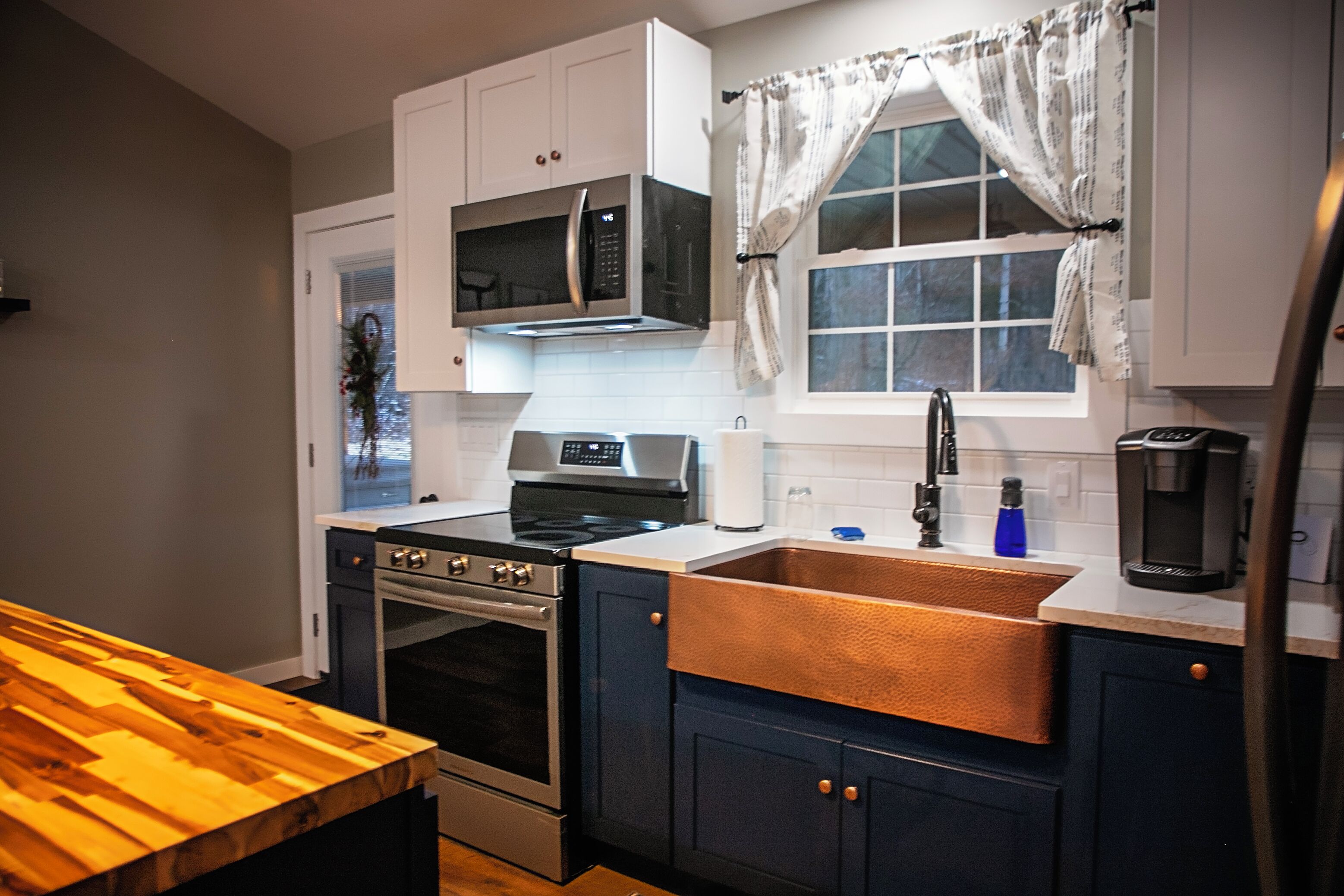 Micro-ondes, four, plaque de cuisson, lave-vaisselle