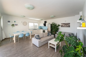 Living room - Pet-friendly Apartment With sea View (Jasenice)