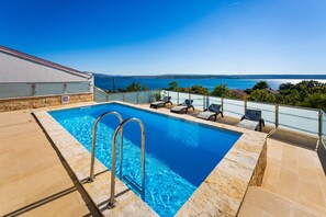 Pool - Pet-friendly Apartment With sea View (Jasenice)