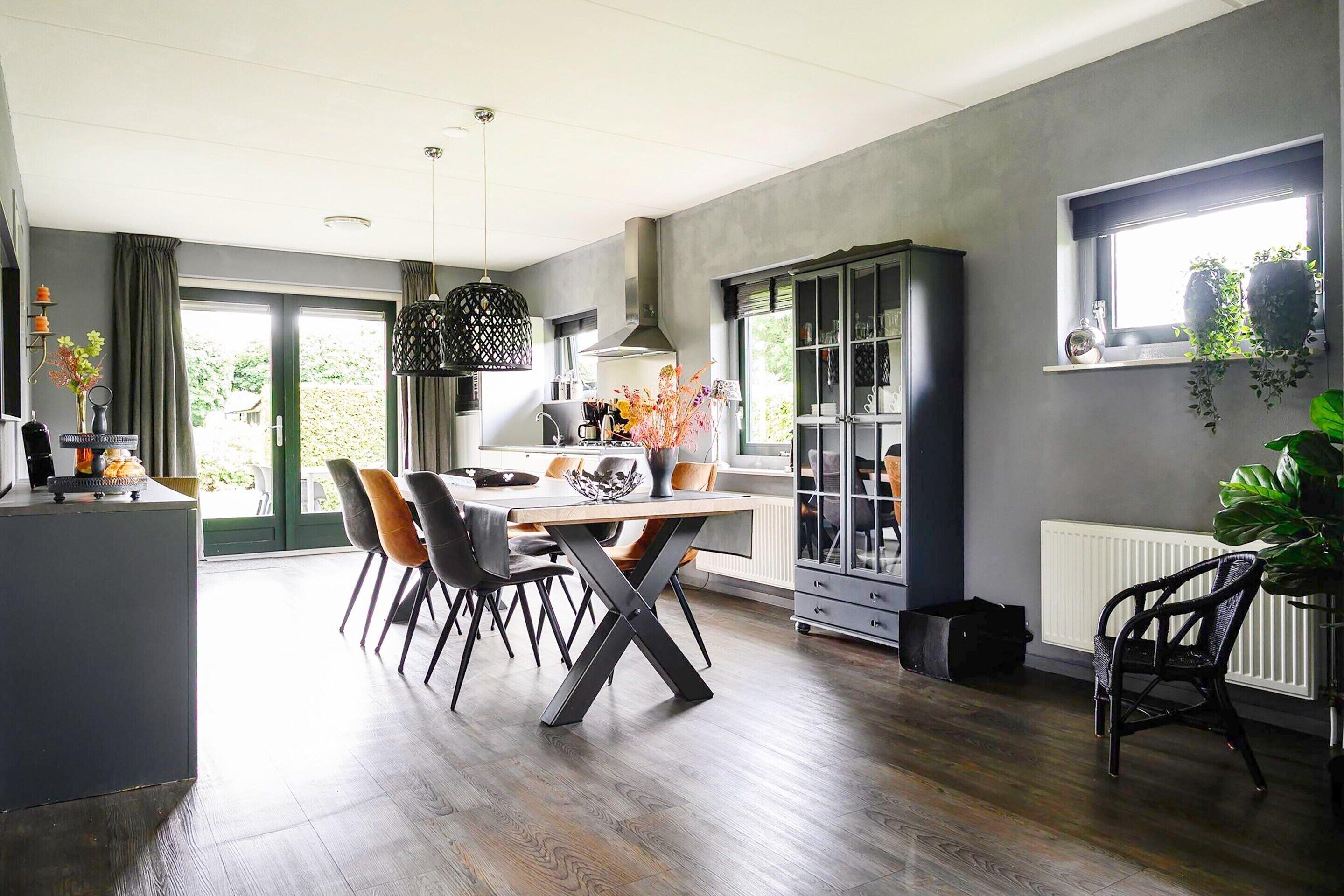 House | Dining