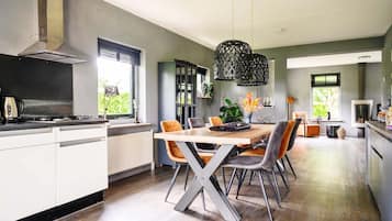 House | Dining