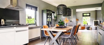 Detached Holiday Home With Jetty and Outdoor spa