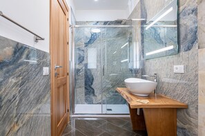 Shower, hair dryer, bidet, towels - Villa Altamarea - Scopello (Scopello)