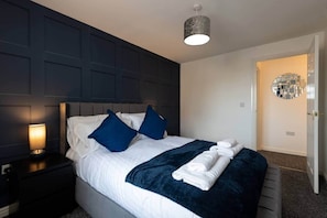 2 bedrooms, iron/ironing board, WiFi, bed sheets - Durham Gate View 2Bed, 1.5bath, Parking, Co Durham (Spennymoor)