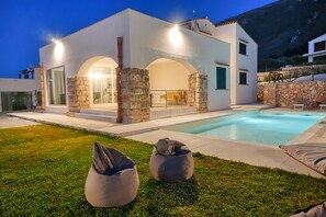 Pool - Villa Maris - Castellammare Del ... (Castellammare del golfo)