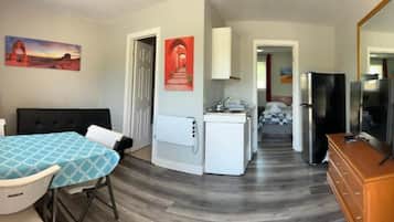 Blendingsgardiner og wi-fi (inkludert)