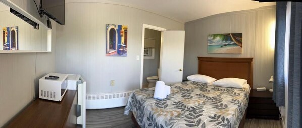 Blackout drapes, free WiFi