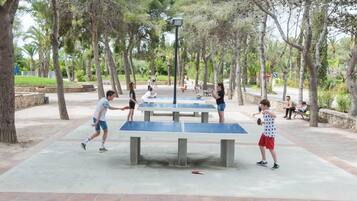 Comfort Chalet, 3 Bedrooms | Property grounds