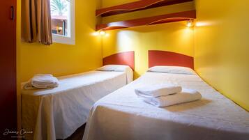 Classic Chalet, 3 Bedrooms | 4 bedrooms, bed sheets