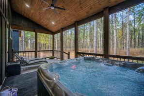 Terrace/patio - River Fork Retreat, Stay for 12 (Broken Bow)