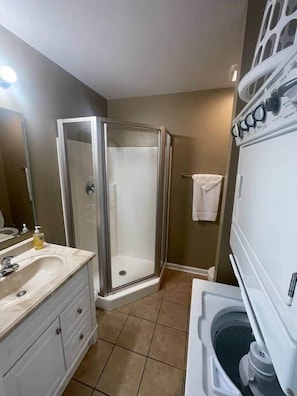 Hair dryer, towels, soap, shampoo - Pet-Friendly Beach Retreat w/Fenced Yard + Private Pool, 2 min walk to ocean (North Myrtle Beach)