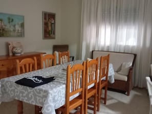 Apartment | Dining - Holiday Home With Pool in Jerez (Jerez de la Frontera)