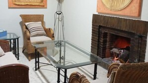 Apartment | Living room - Holiday Home With Pool in Jerez (Jerez de la Frontera)