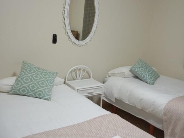 Apartment - Holiday Home With Pool in Jerez (Jerez de la Frontera)
