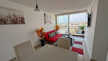 Apartment, 2 Bedrooms, Non Smoking, City View | Living area