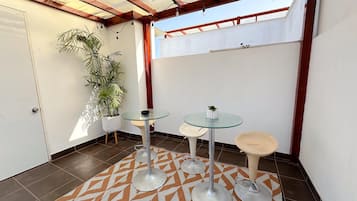 Departamento, 2 habitaciones, para no fumadores, vista a la ciudad | Terraza o patio