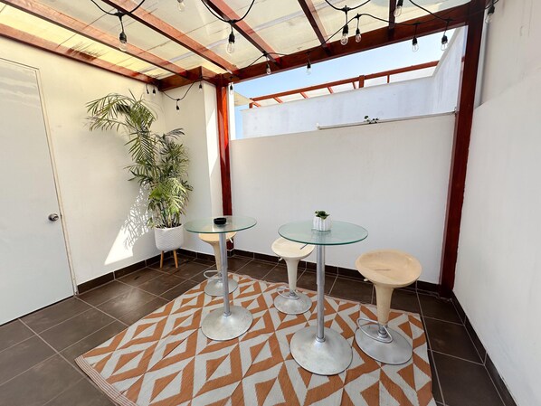 Apartamento, 2 quartos, para não fumantes, vista para a cidade | Terraço/pátio