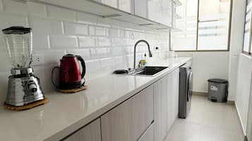 Departamento, 2 habitaciones, para no fumadores, vista a la ciudad | Cocina privada