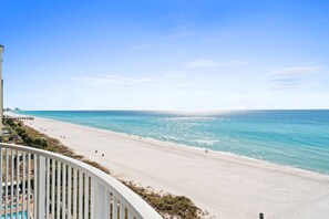 On the beach, beach towels - Huge Balcony-Amazing views - 3BR/3Bath (Panama City Beach)