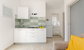 Interior - Le Case Di Chri Apartment with Wi-Fi and Air Conditioning (Mattinata)