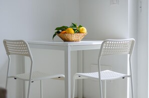 تناول الطعام