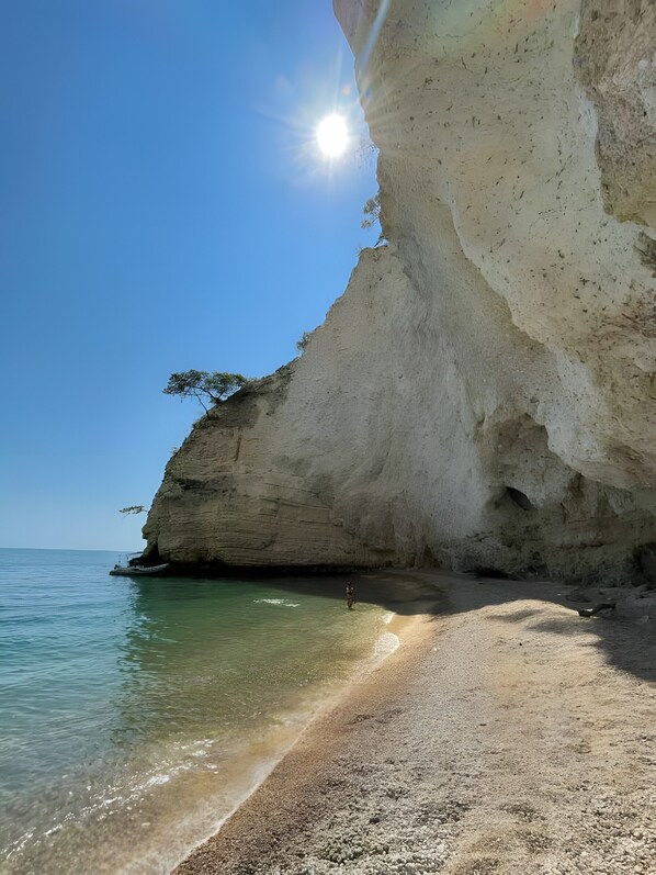 Beach nearby - Apartment 'Le Case Di Chri' with Wi-Fi and Air Conditioning (Mattinata)