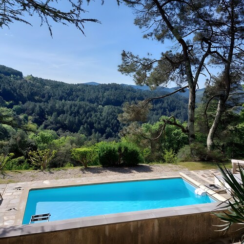 Chalet with Panoramic Views and Heated Pool