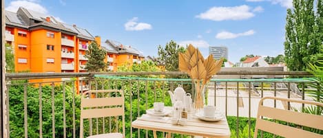 Apartment | Balcony