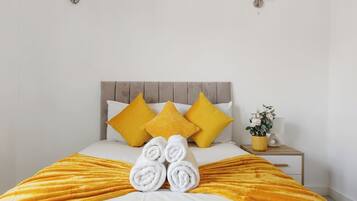 5 habitaciones, tabla de planchar con plancha y wifi gratis