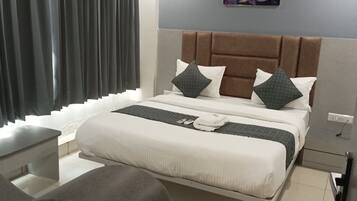 Deluxe Room, City View