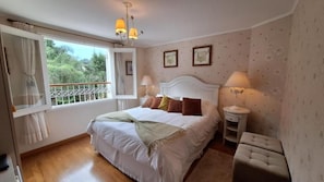Deluxe Room, 1 Queen Bed, Non Smoking, Garden View - Pousada Atalaia Premium (Campos do Jordão)