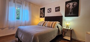 Habitación familiar, varias camas, para no fumadores, vista al jardín