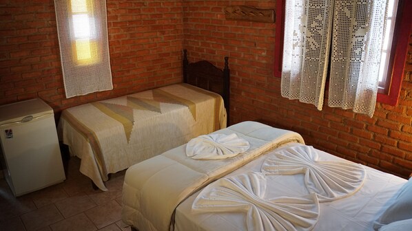 Triple Room | Interior - Chalés Ouro de Minas (Conceição da Ibitipoca)