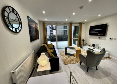 2 Bedroom Flat in Central Bexleyheath with Elevator and Gym Access