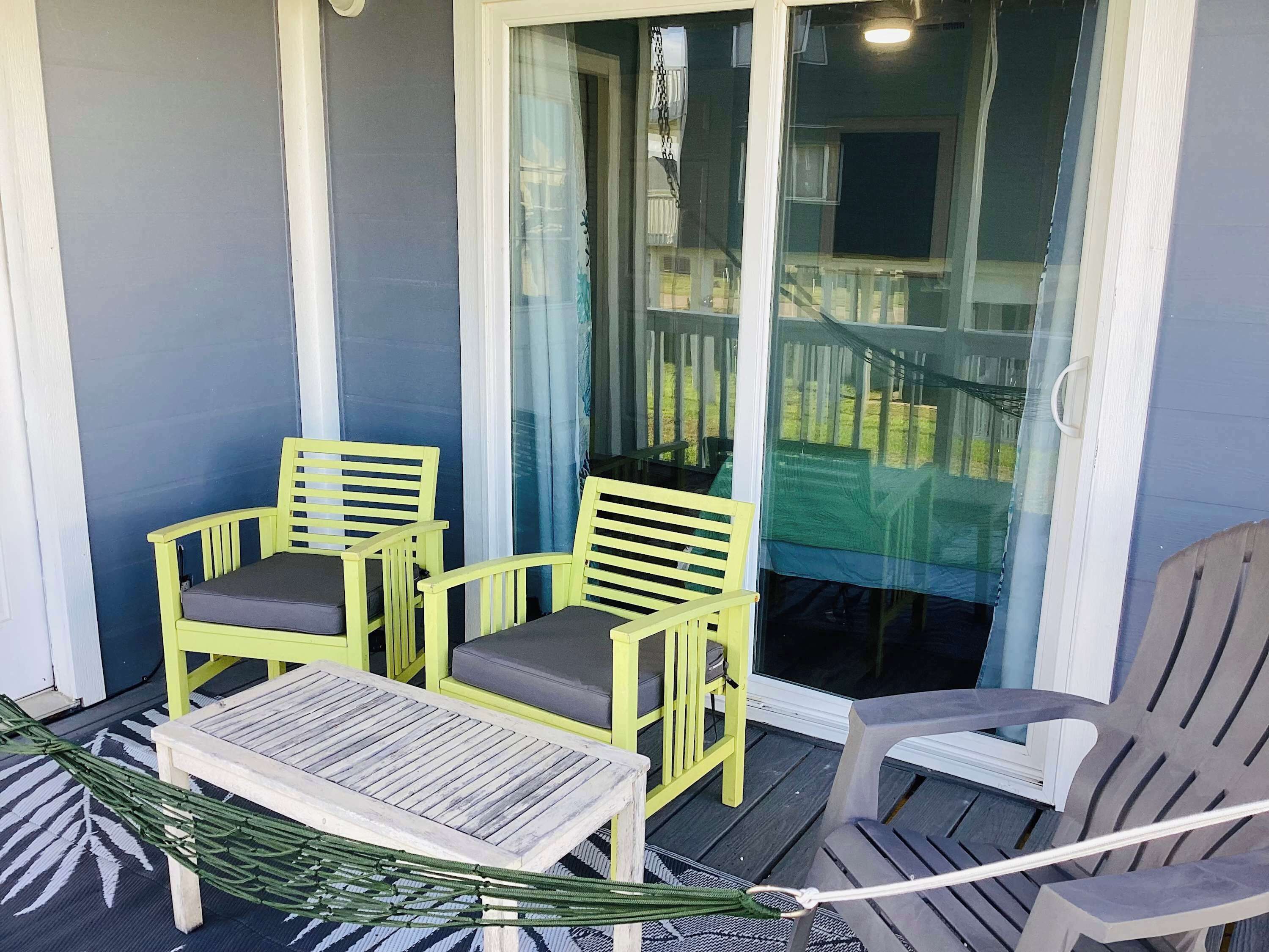 Pientalo, useita sänkyjä, patio (Saltwater Solace) | Terassi/patio