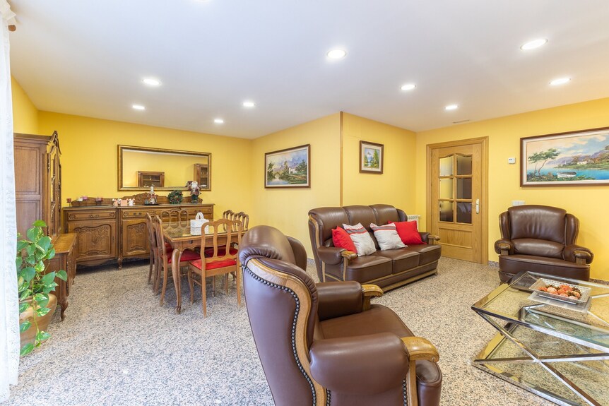 Casa Vacacional 'Magnifico' En Pozuelo De Alarcón - Cerca De Madrid, Parking Gratis - Móstoles