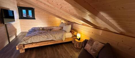 House | 2 bedrooms, individually furnished