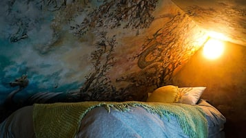 House | 2 bedrooms, individually furnished, iron/ironing board