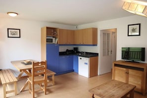 Kühlschrank, Geschirrspüler