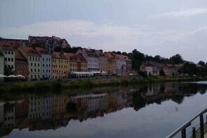 صورة غير مصنفة، 3 من 8، زرّ