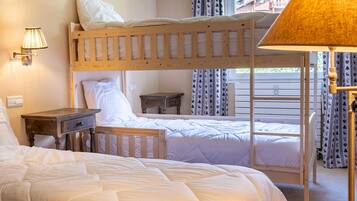 Apartment | 1 bilik tidur, ruang kerja komputer riba, seterika/papan seterika