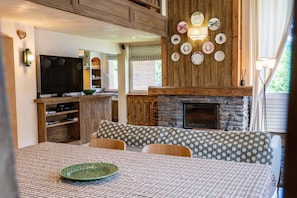 Apartment | Dining - Spacious Apartment 4br/10p - Megeve Center (Megeve)