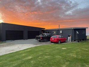 Property grounds - Ocean Shores Taranaki (Warea)