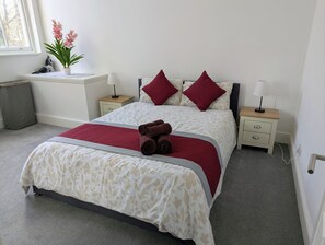 2 Schlafzimmer, Bügeleisen/Bügelbrett, kostenloses WLAN, Bettwäsche