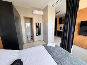 Basic Apartment - Full Apartments in Building w/ Pool & gym 500m From the Beach - Hpas (Salvador)