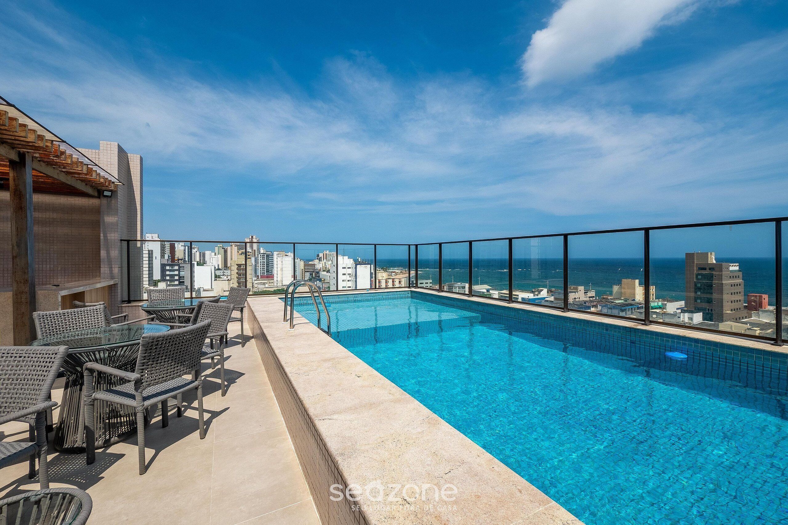 Apartemen Basic | Kolam renang | Kolam renang outdoor