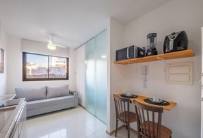 베이직 아파트 | 내부