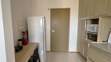 Basic Apartment | Private kitchen