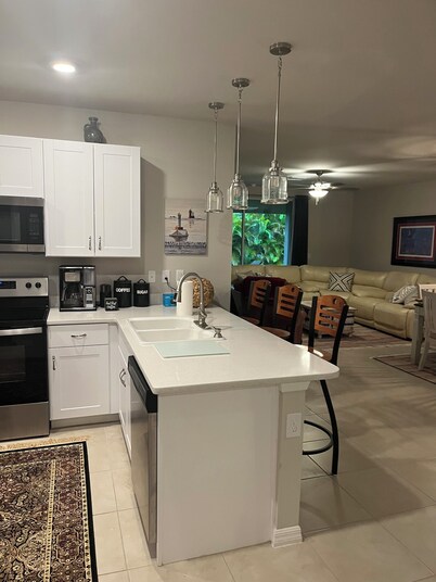 Charming 2 bedroom villa in serene Punta Gorda perfect for relaxing getaway.