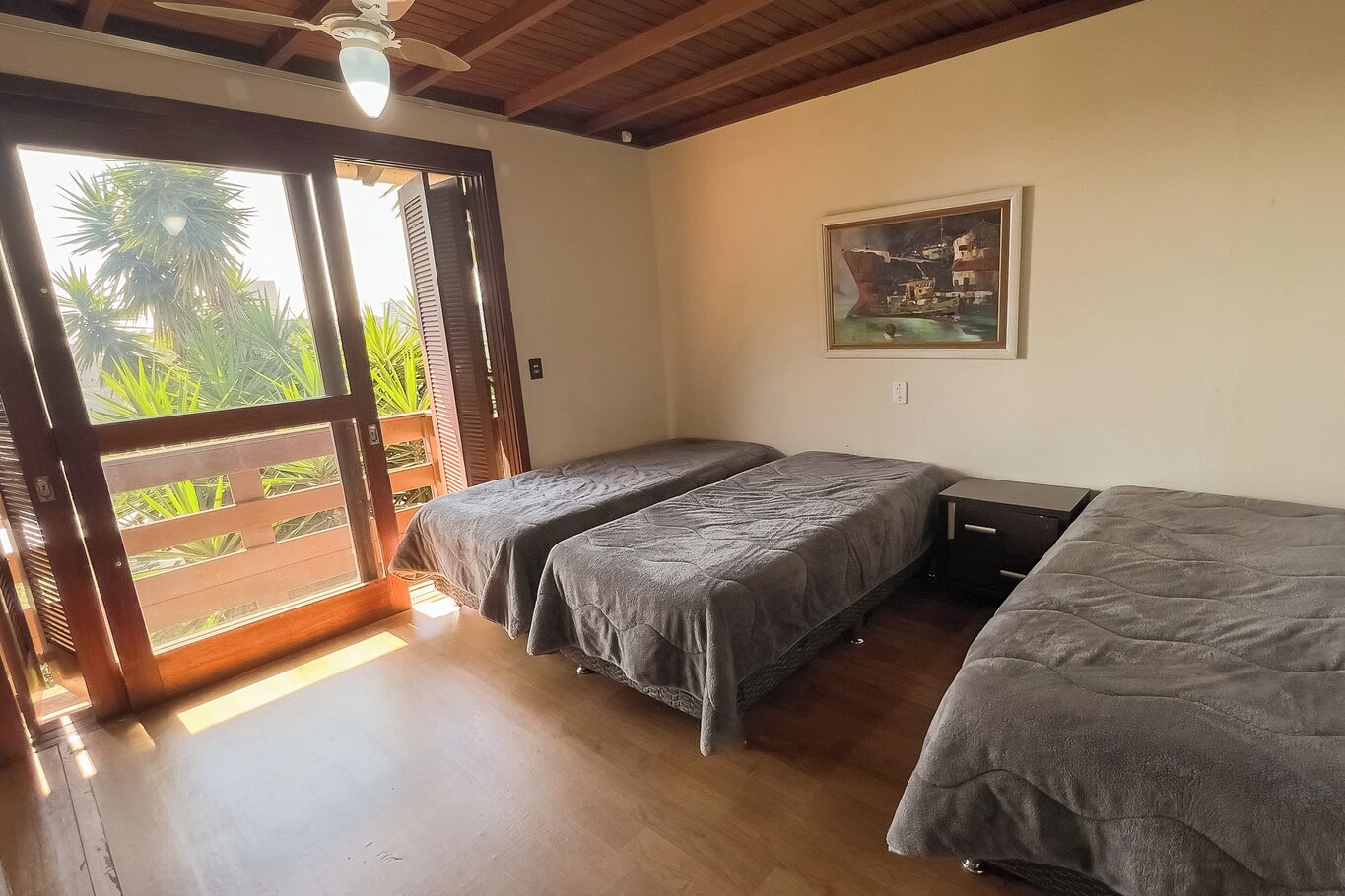 Casa, para fumantes | 5 quartos